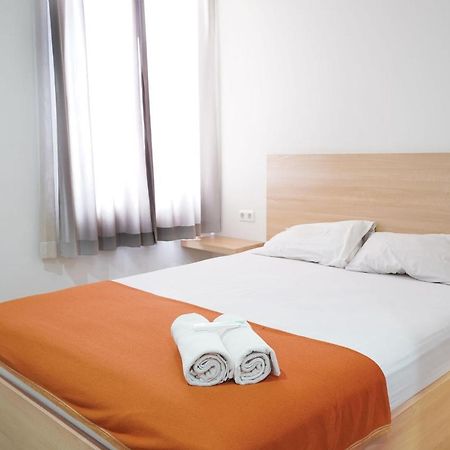 Urooms 타나 아방 자카르타 외부 사진