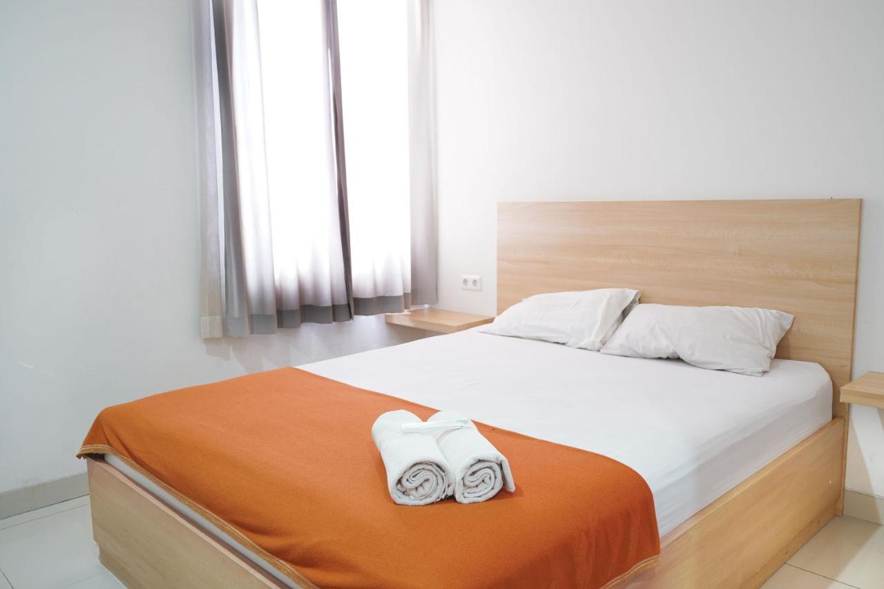 Urooms 타나 아방 자카르타 외부 사진